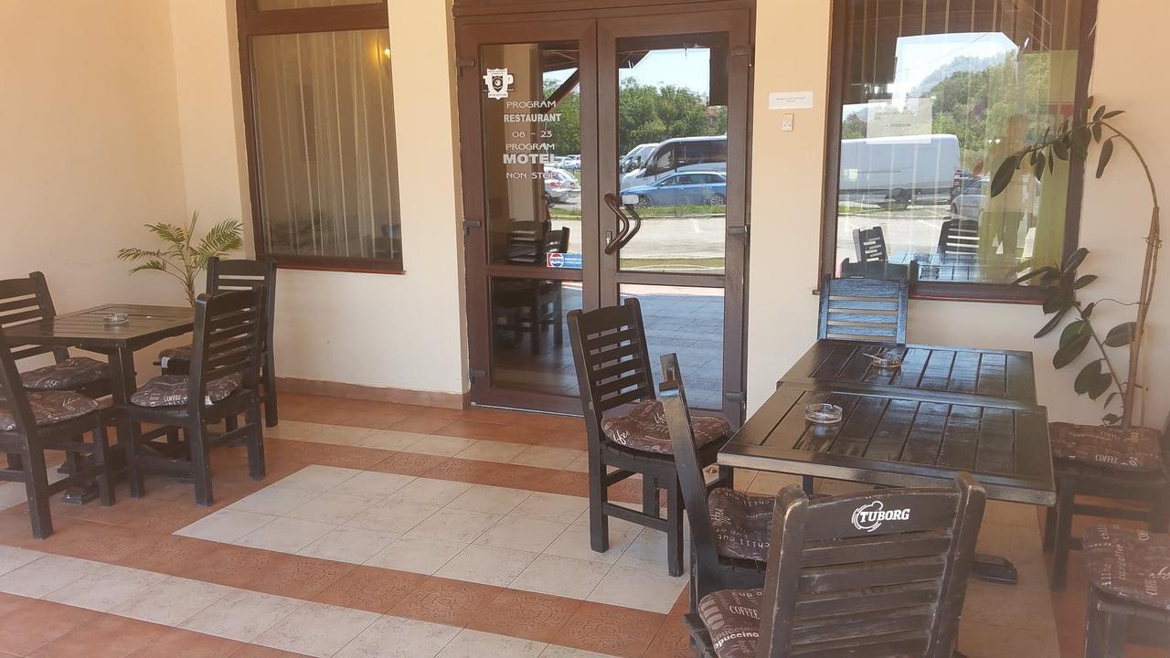 Motel Restaurant Lowe Deva Exterior foto