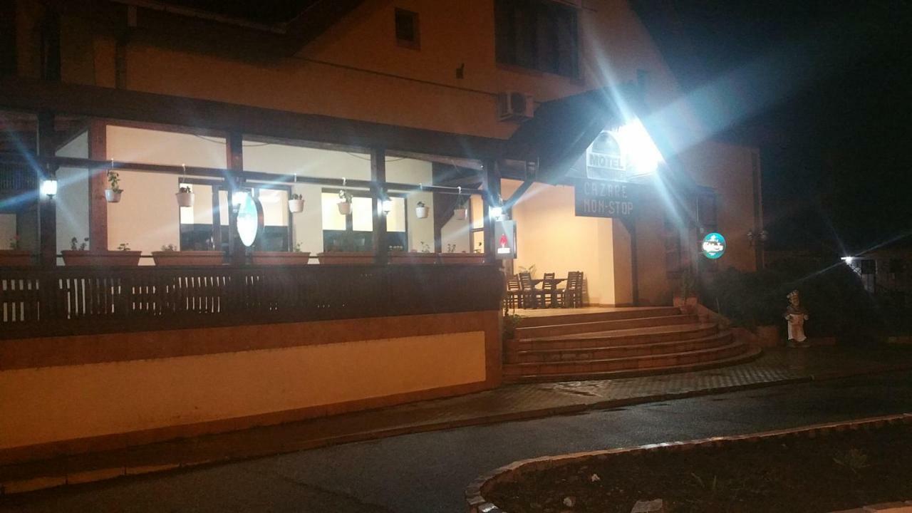 Motel Restaurant Lowe Deva Exterior foto