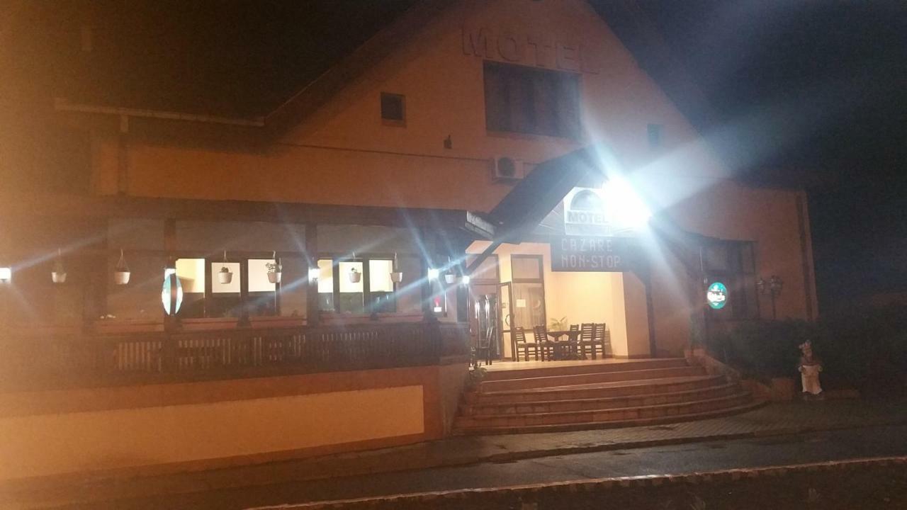 Motel Restaurant Lowe Deva Exterior foto