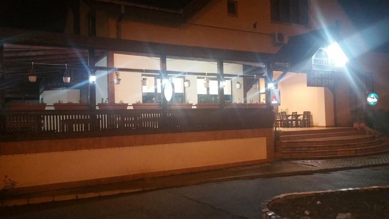 Motel Restaurant Lowe Deva Exterior foto